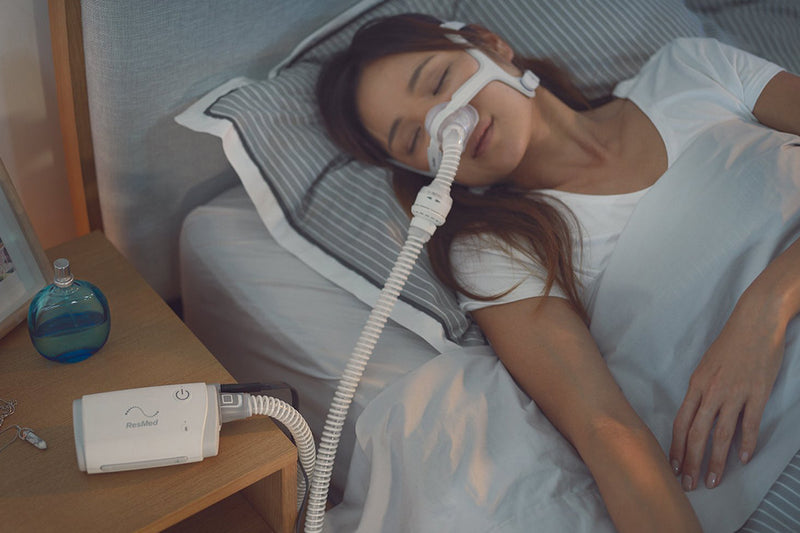 ResMed AirMini Automatic CPAP HumidX Starter Kit (Large AirTouch N20 Mask Included)